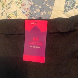 Empetua Black Garment